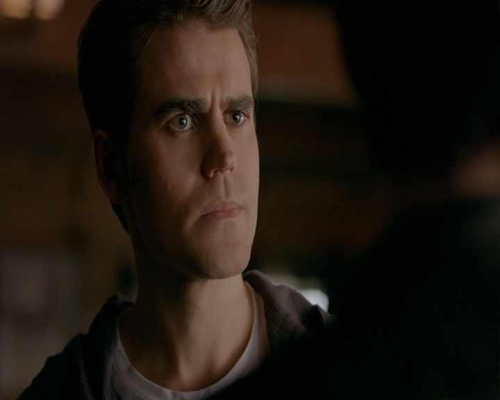 VampireDiaries-dot-nl_VampireDiaries-8x14ItsBeenAHellOfARide0196.jpg