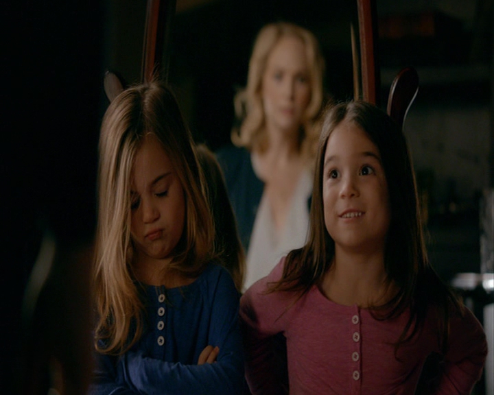 VampireDiaries-dot-nl_VampireDiaries-8x14ItsBeenAHellOfARide0256.jpg