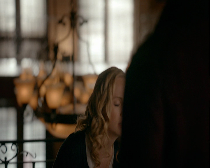 VampireDiaries-dot-nl_VampireDiaries-8x14ItsBeenAHellOfARide0464.jpg