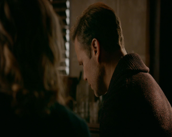 VampireDiaries-dot-nl_VampireDiaries-8x14ItsBeenAHellOfARide0487.jpg