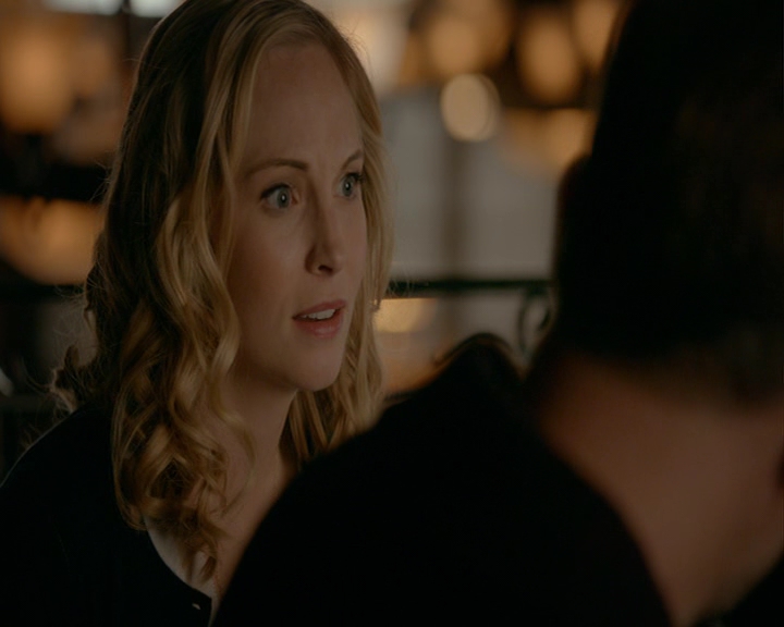 VampireDiaries-dot-nl_VampireDiaries-8x14ItsBeenAHellOfARide0490.jpg
