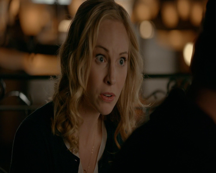 VampireDiaries-dot-nl_VampireDiaries-8x14ItsBeenAHellOfARide0504.jpg
