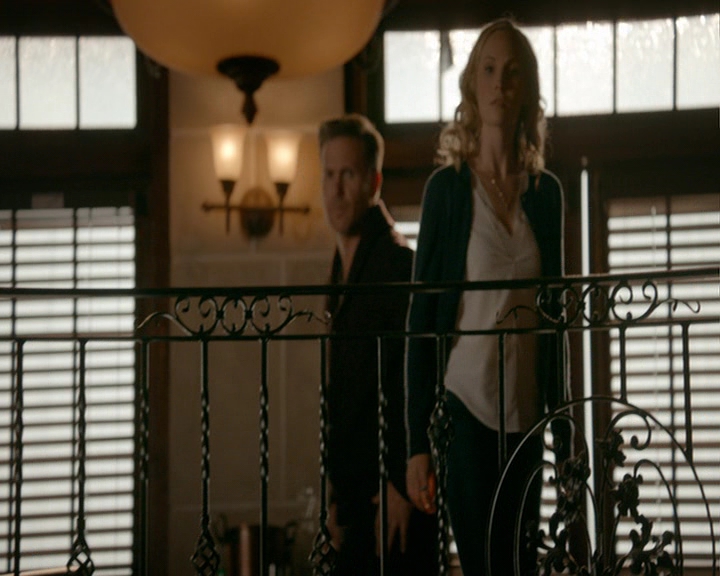 VampireDiaries-dot-nl_VampireDiaries-8x14ItsBeenAHellOfARide0509.jpg