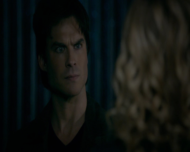 VampireDiaries-dot-nl_VampireDiaries-8x14ItsBeenAHellOfARide0558.jpg