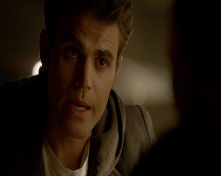 VampireDiaries-dot-nl_VampireDiaries-8x14ItsBeenAHellOfARide0624.jpg