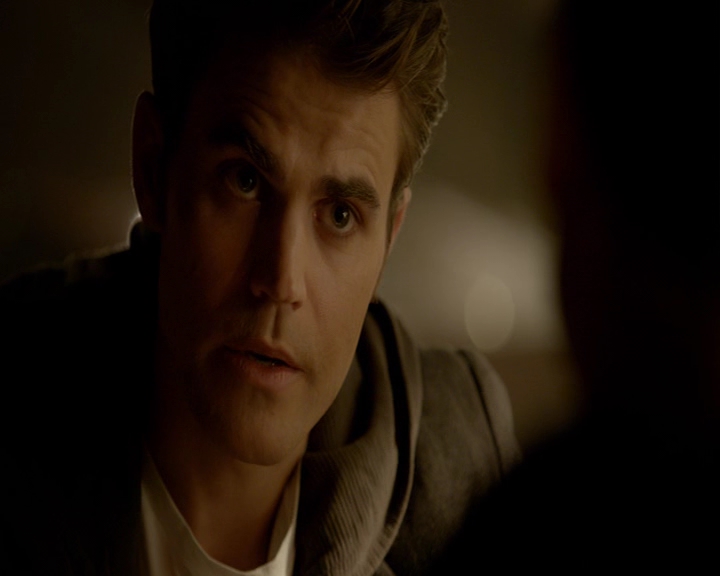 VampireDiaries-dot-nl_VampireDiaries-8x14ItsBeenAHellOfARide0625.jpg