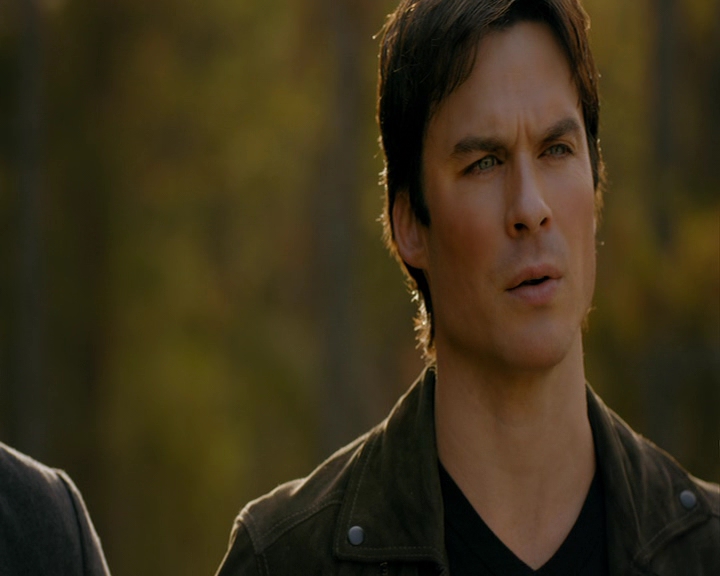 VampireDiaries-dot-nl_VampireDiaries-8x14ItsBeenAHellOfARide0725.jpg