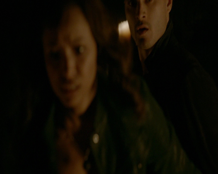 VampireDiaries-dot-nl_VampireDiaries-8x14ItsBeenAHellOfARide1152.jpg