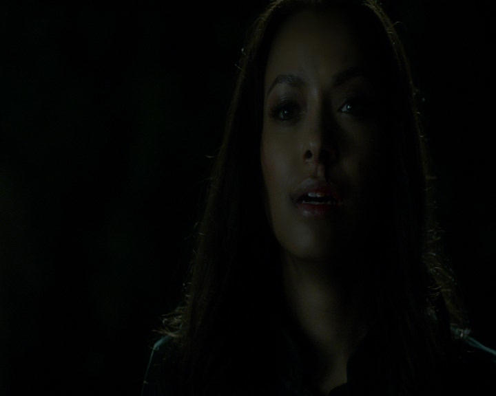 VampireDiaries-dot-nl_VampireDiaries-8x14ItsBeenAHellOfARide1699.jpg