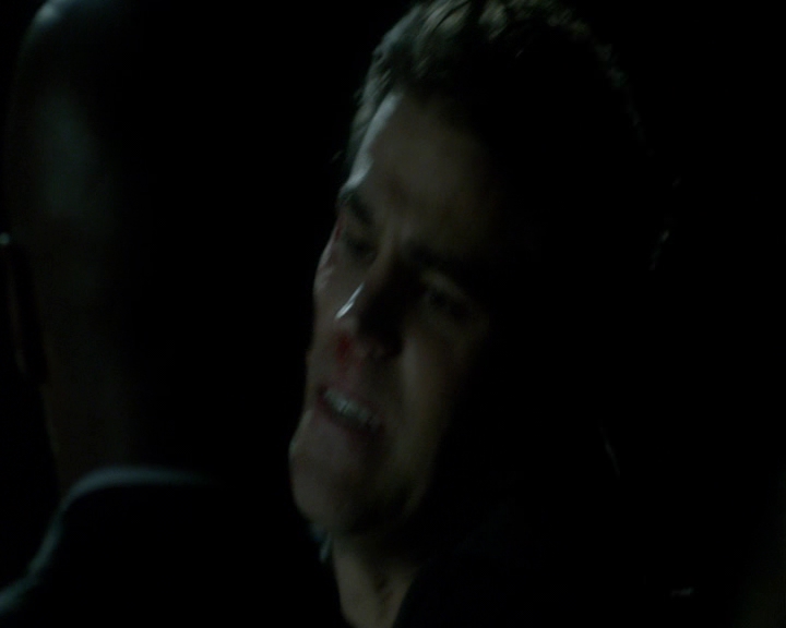 VampireDiaries-dot-nl_VampireDiaries-8x14ItsBeenAHellOfARide1709.jpg