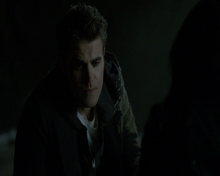 VampireDiaries-dot-nl_VampireDiaries-8x14ItsBeenAHellOfARide1794.jpg