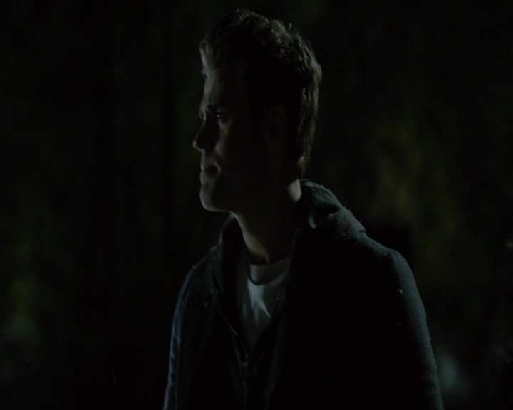 VampireDiaries-dot-nl_VampireDiaries-8x14ItsBeenAHellOfARide1805.jpg