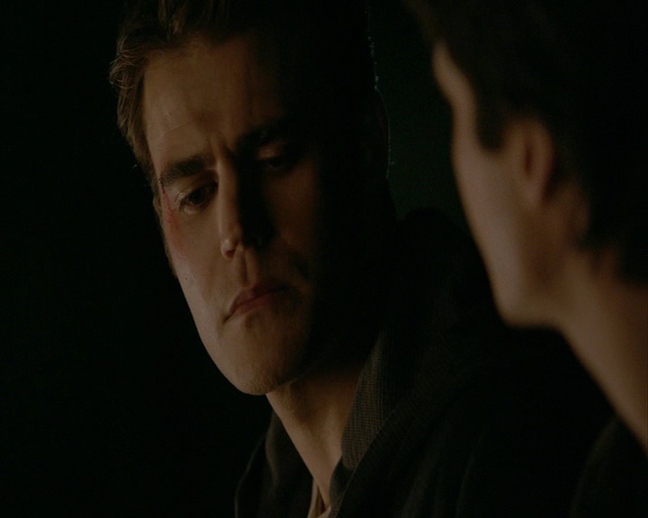 VampireDiaries-dot-nl_VampireDiaries-8x14ItsBeenAHellOfARide1894.jpg