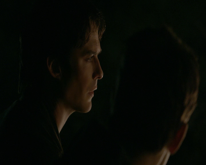 VampireDiaries-dot-nl_VampireDiaries-8x14ItsBeenAHellOfARide1905.jpg