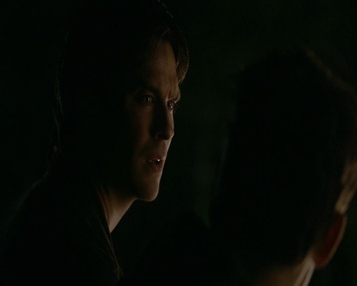 VampireDiaries-dot-nl_VampireDiaries-8x14ItsBeenAHellOfARide1911.jpg