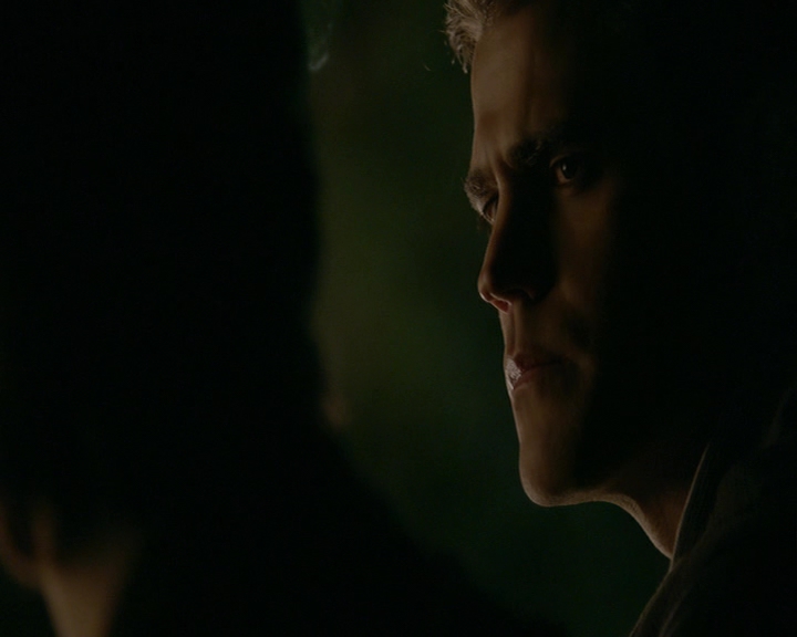 VampireDiaries-dot-nl_VampireDiaries-8x14ItsBeenAHellOfARide1914.jpg