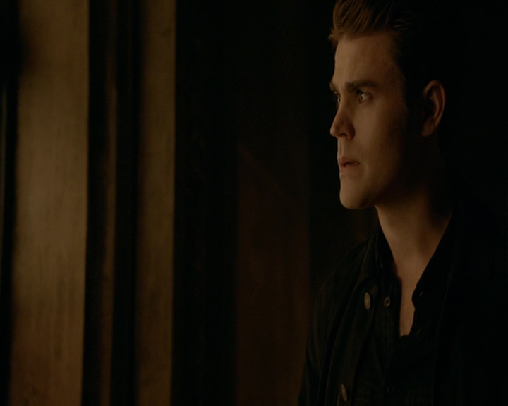 VampireDiaries-dot-nl_VampireDiaries-8x14ItsBeenAHellOfARide2015.jpg