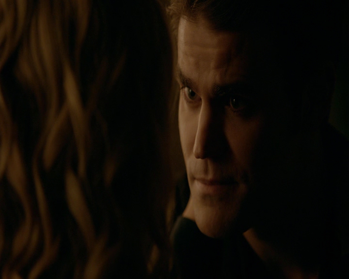 VampireDiaries-dot-nl_VampireDiaries-8x14ItsBeenAHellOfARide2077.jpg