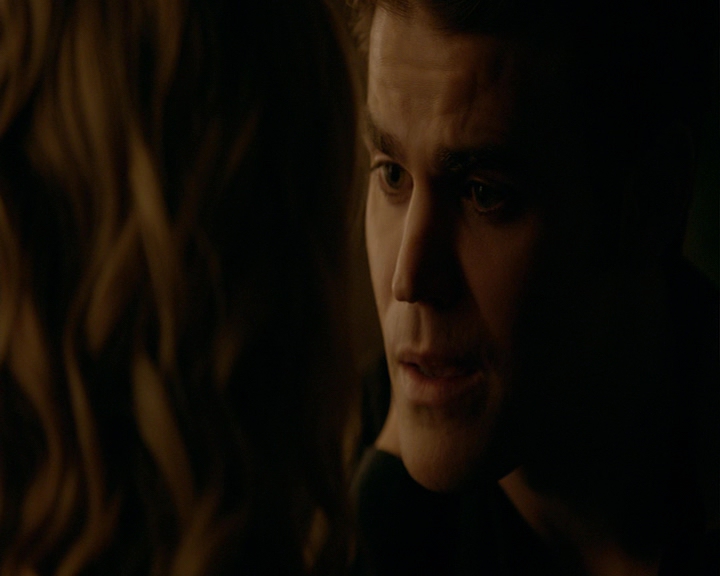 VampireDiaries-dot-nl_VampireDiaries-8x14ItsBeenAHellOfARide2078.jpg