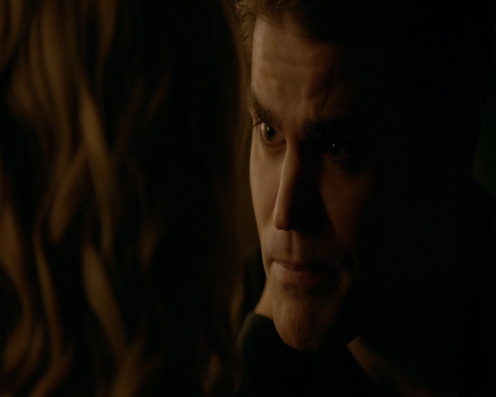 VampireDiaries-dot-nl_VampireDiaries-8x14ItsBeenAHellOfARide2081.jpg