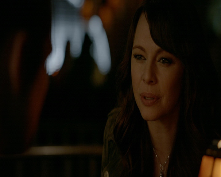 VampireDiaries-dot-nl_VampireDiaries-8x15WerePlanningAJuneWedding0515.jpg
