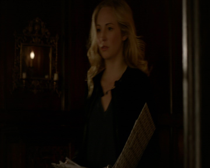 VampireDiaries-dot-nl_VampireDiaries-8x15WerePlanningAJuneWedding0593.jpg