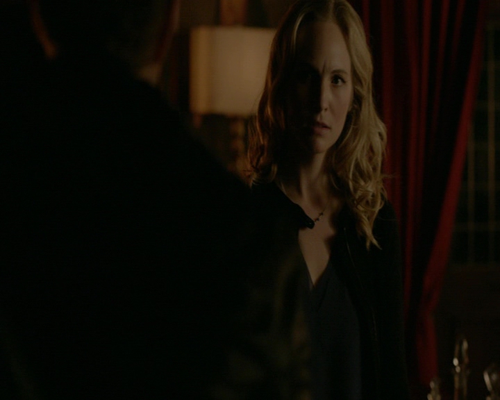 VampireDiaries-dot-nl_VampireDiaries-8x15WerePlanningAJuneWedding0620.jpg