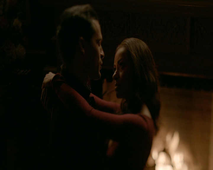 VampireDiaries-dot-nl_VampireDiaries-8x15WerePlanningAJuneWedding0757.jpg