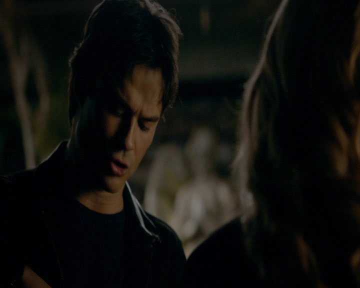 VampireDiaries-dot-nl_VampireDiaries-8x15WerePlanningAJuneWedding0802.jpg