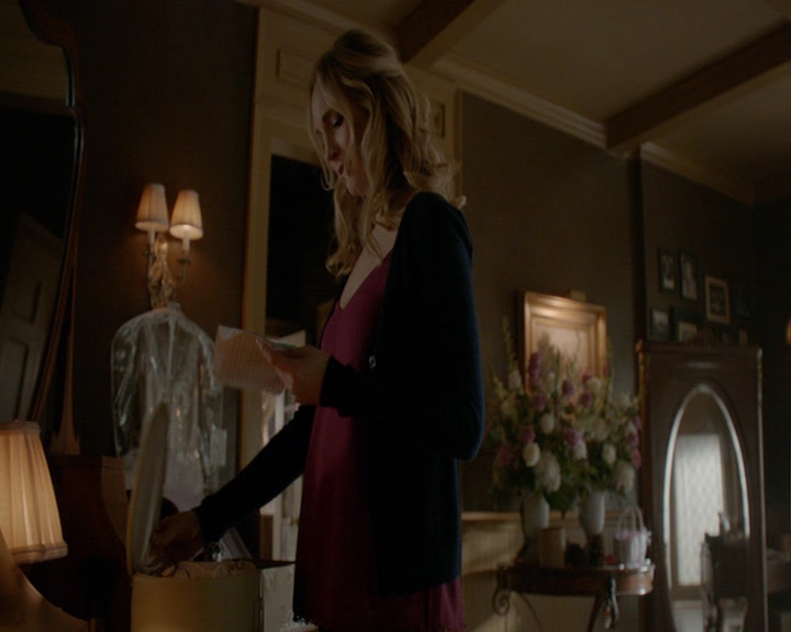 VampireDiaries-dot-nl_VampireDiaries-8x15WerePlanningAJuneWedding0923.jpg