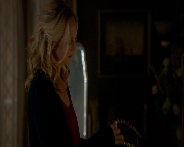 VampireDiaries-dot-nl_VampireDiaries-8x15WerePlanningAJuneWedding0941.jpg