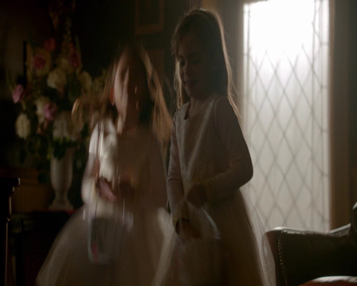 VampireDiaries-dot-nl_VampireDiaries-8x15WerePlanningAJuneWedding0981.jpg