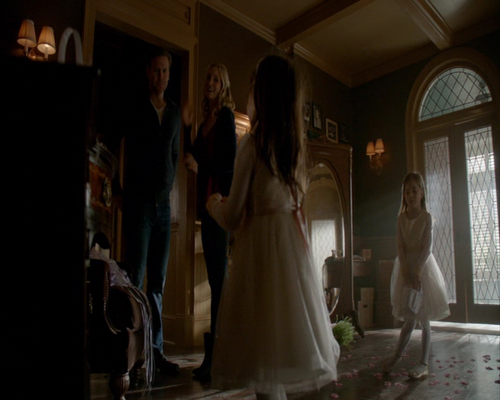 VampireDiaries-dot-nl_VampireDiaries-8x15WerePlanningAJuneWedding1001.jpg