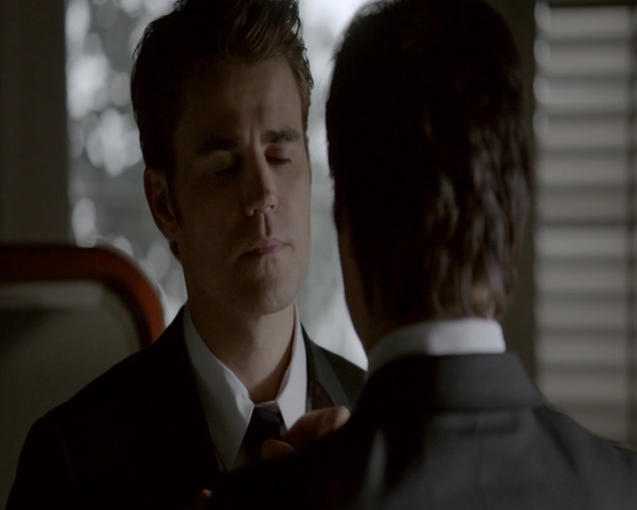 VampireDiaries-dot-nl_VampireDiaries-8x15WerePlanningAJuneWedding1129.jpg