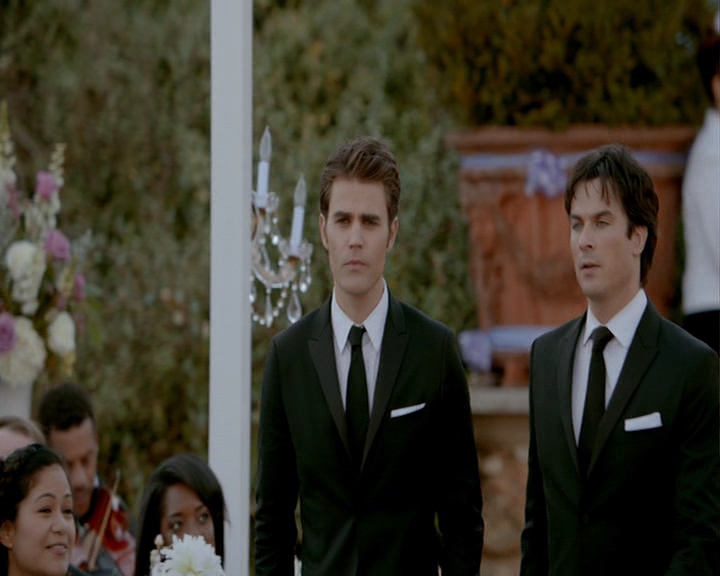 VampireDiaries-dot-nl_VampireDiaries-8x15WerePlanningAJuneWedding1183.jpg