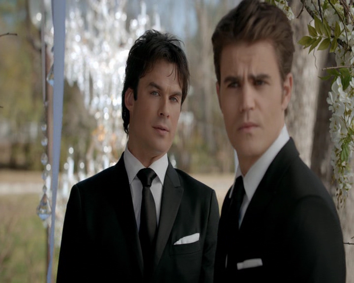 VampireDiaries-dot-nl_VampireDiaries-8x15WerePlanningAJuneWedding1202.jpg