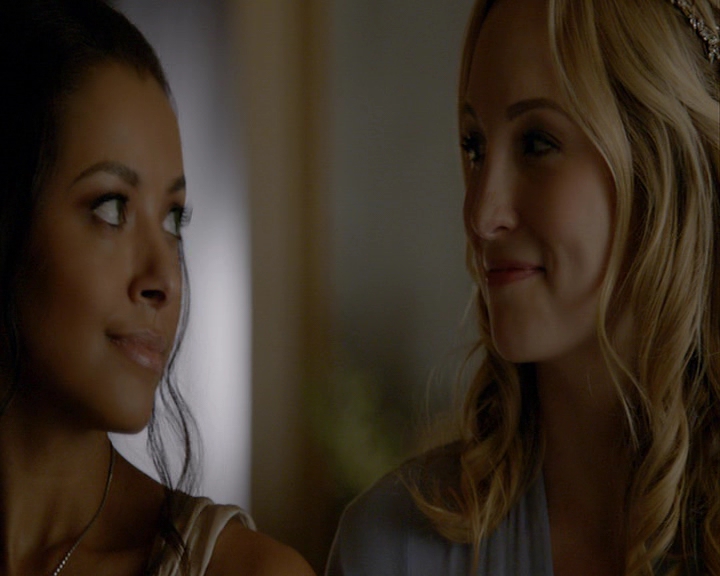 VampireDiaries-dot-nl_VampireDiaries-8x15WerePlanningAJuneWedding1243.jpg