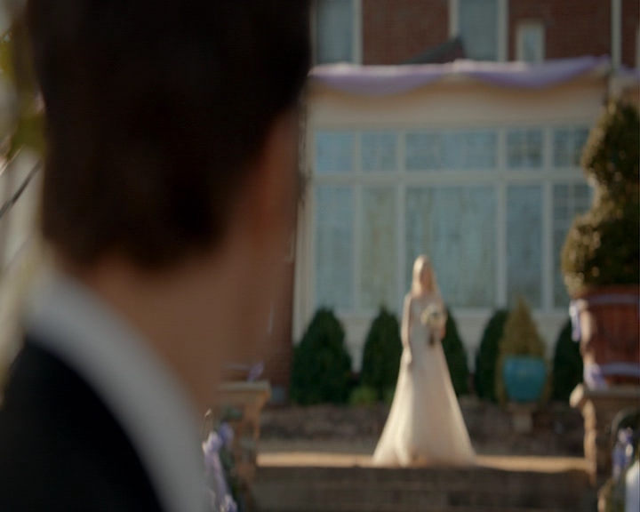 VampireDiaries-dot-nl_VampireDiaries-8x15WerePlanningAJuneWedding1349.jpg