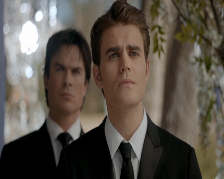 VampireDiaries-dot-nl_VampireDiaries-8x15WerePlanningAJuneWedding1355.jpg