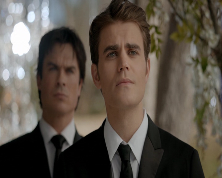 VampireDiaries-dot-nl_VampireDiaries-8x15WerePlanningAJuneWedding1356.jpg