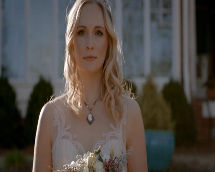 VampireDiaries-dot-nl_VampireDiaries-8x15WerePlanningAJuneWedding1363.jpg