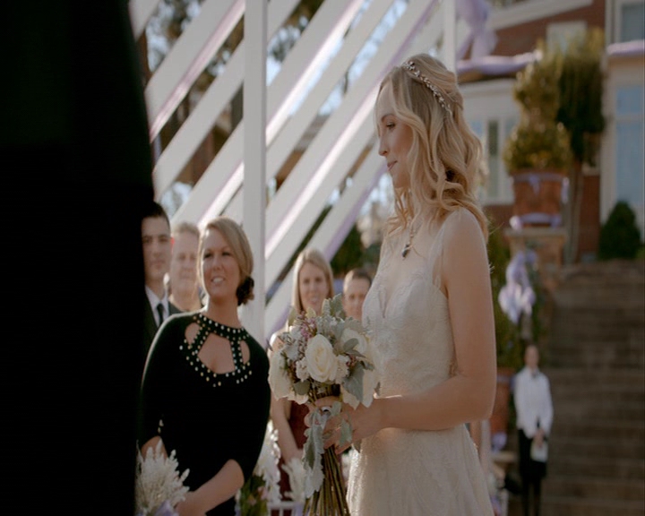 VampireDiaries-dot-nl_VampireDiaries-8x15WerePlanningAJuneWedding1435.jpg