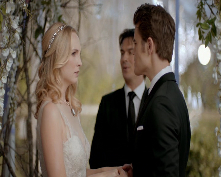 VampireDiaries-dot-nl_VampireDiaries-8x15WerePlanningAJuneWedding1480.jpg