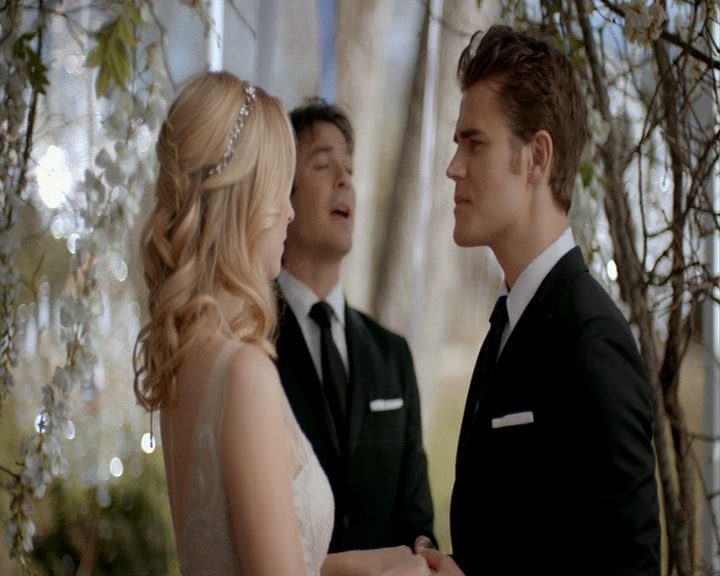 VampireDiaries-dot-nl_VampireDiaries-8x15WerePlanningAJuneWedding1487.jpg