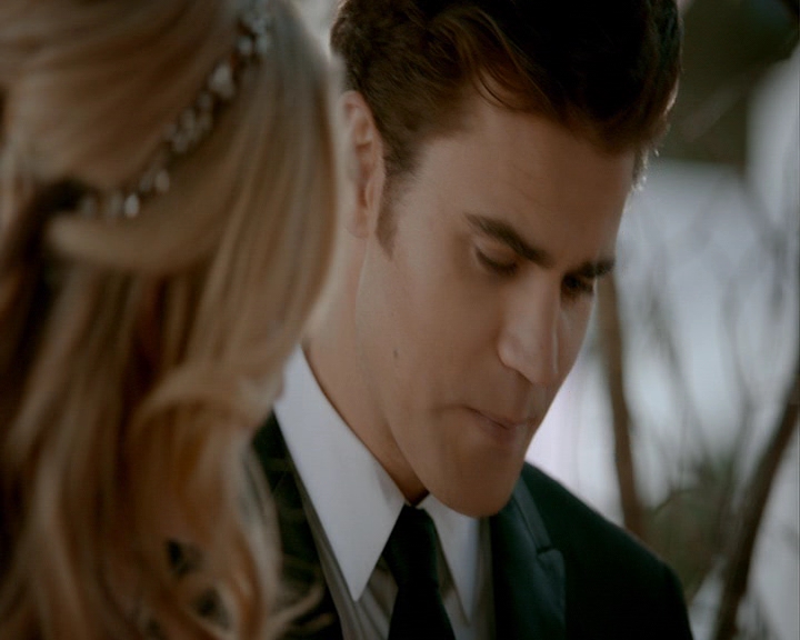 VampireDiaries-dot-nl_VampireDiaries-8x15WerePlanningAJuneWedding1653.jpg