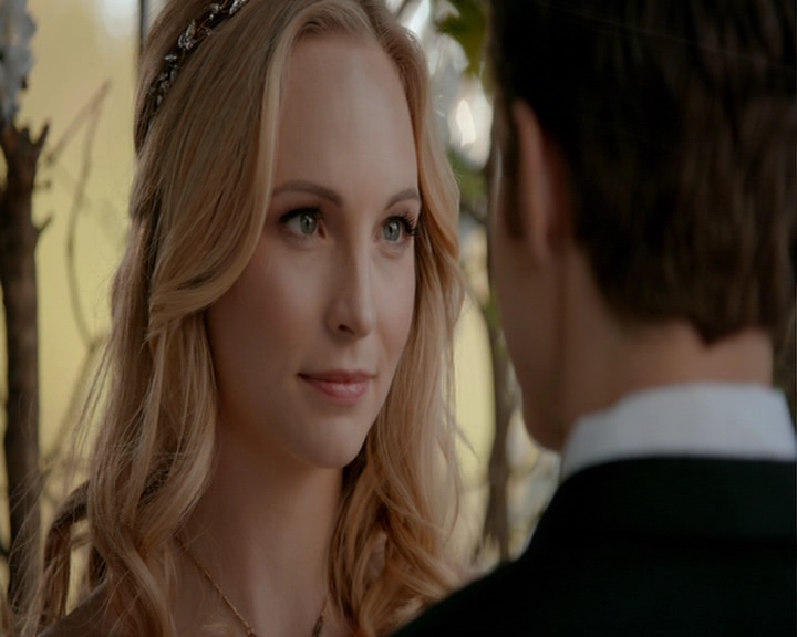 VampireDiaries-dot-nl_VampireDiaries-8x15WerePlanningAJuneWedding1656.jpg