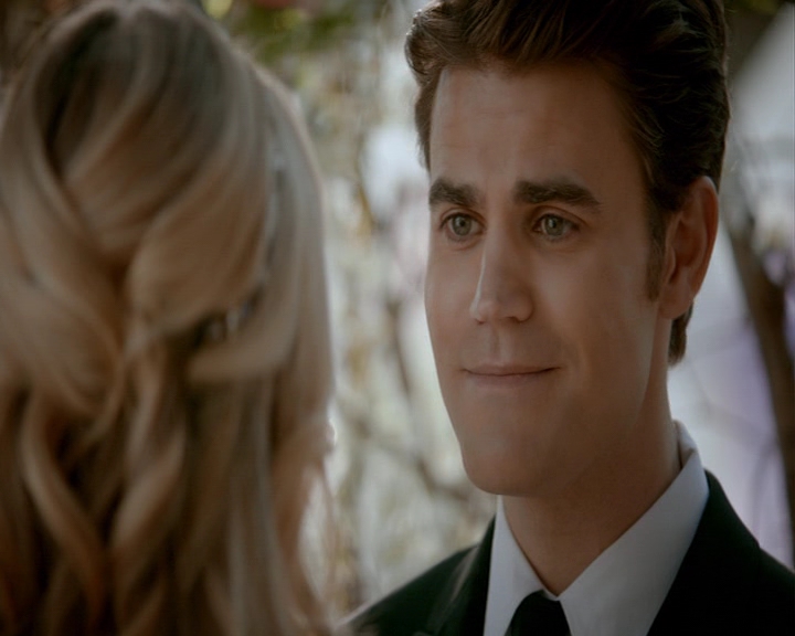 VampireDiaries-dot-nl_VampireDiaries-8x15WerePlanningAJuneWedding1660.jpg