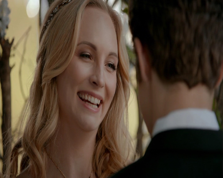 VampireDiaries-dot-nl_VampireDiaries-8x15WerePlanningAJuneWedding1661.jpg