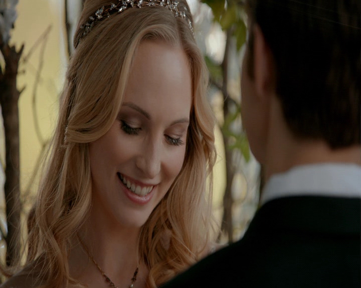 VampireDiaries-dot-nl_VampireDiaries-8x15WerePlanningAJuneWedding1665.jpg