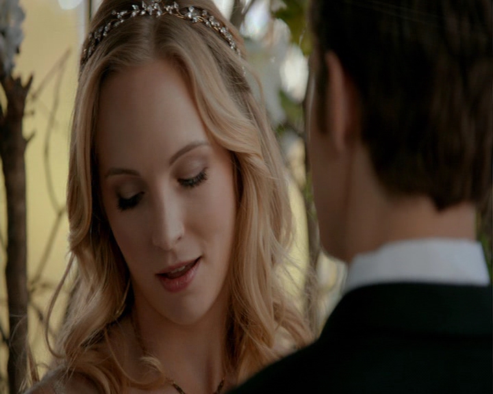 VampireDiaries-dot-nl_VampireDiaries-8x15WerePlanningAJuneWedding1668.jpg